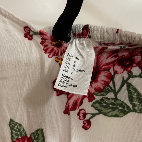 Womens dresses - Picture 8 of 10